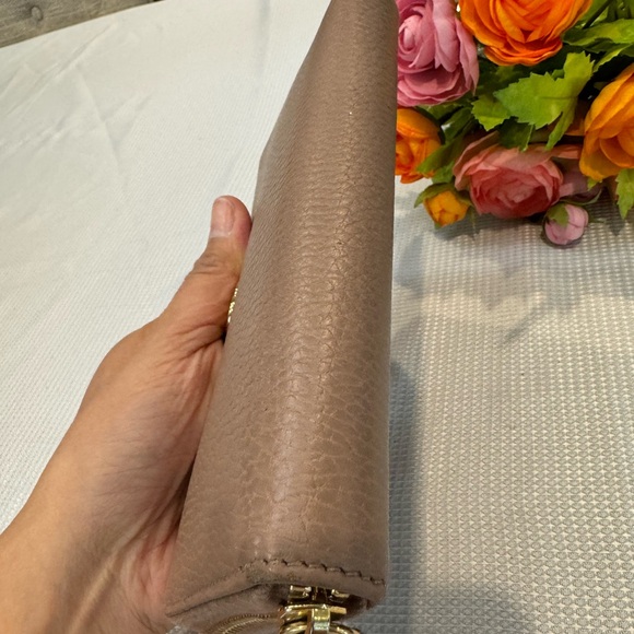 Authentic Gucci marmont zippy wallet - Picture 5 of 11